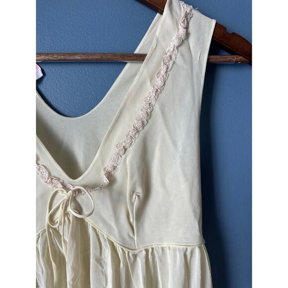 Vintage lemon chiffon long slip nightgown - Picture 2 of 3